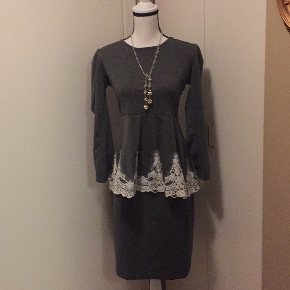 Loft heather grey pencil skirt. Perfect for work. - Picture 8 of 8